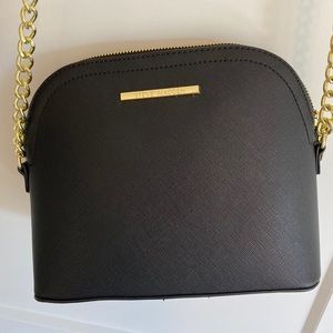 Steve Madden black crossbody purse
